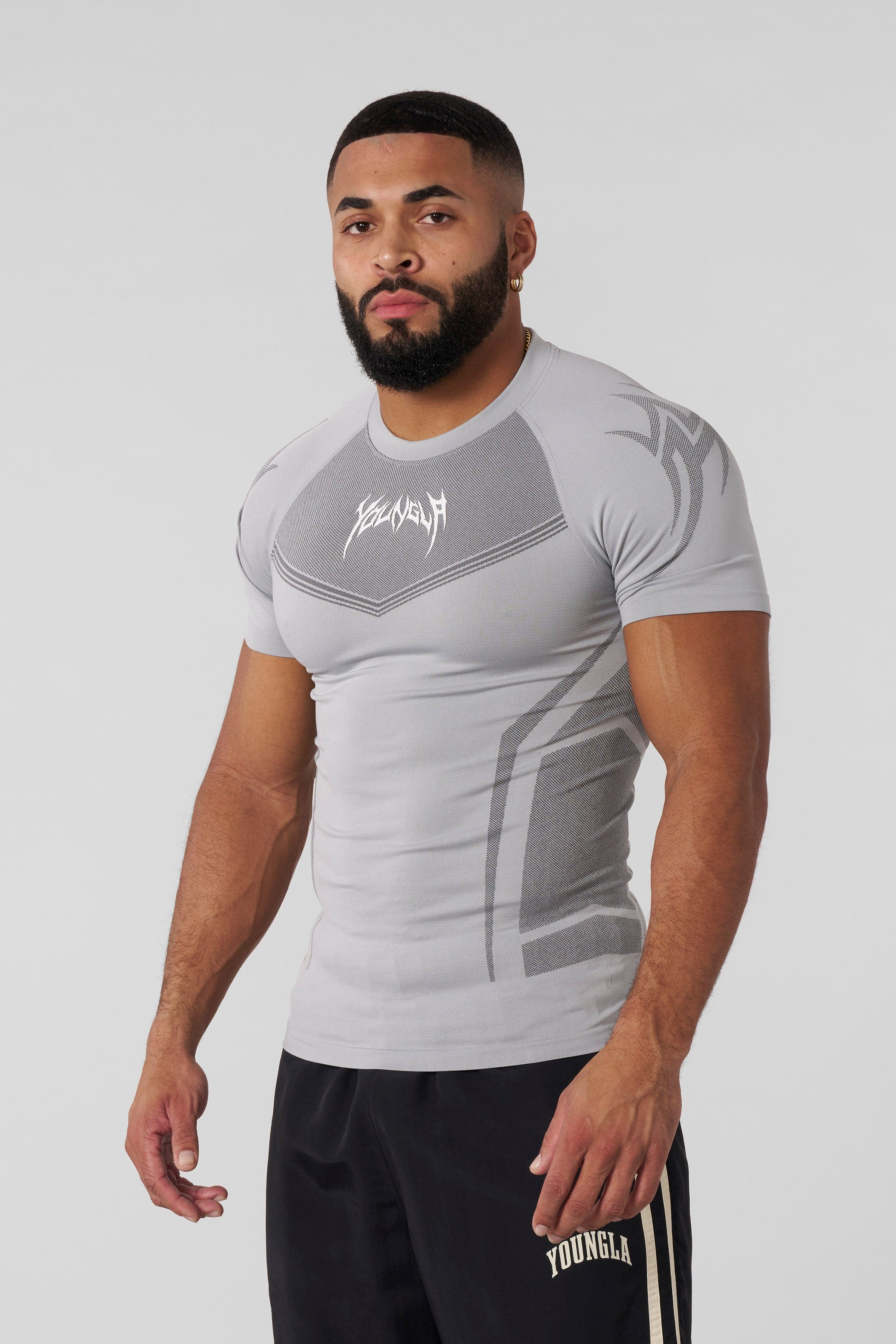 color:Grey