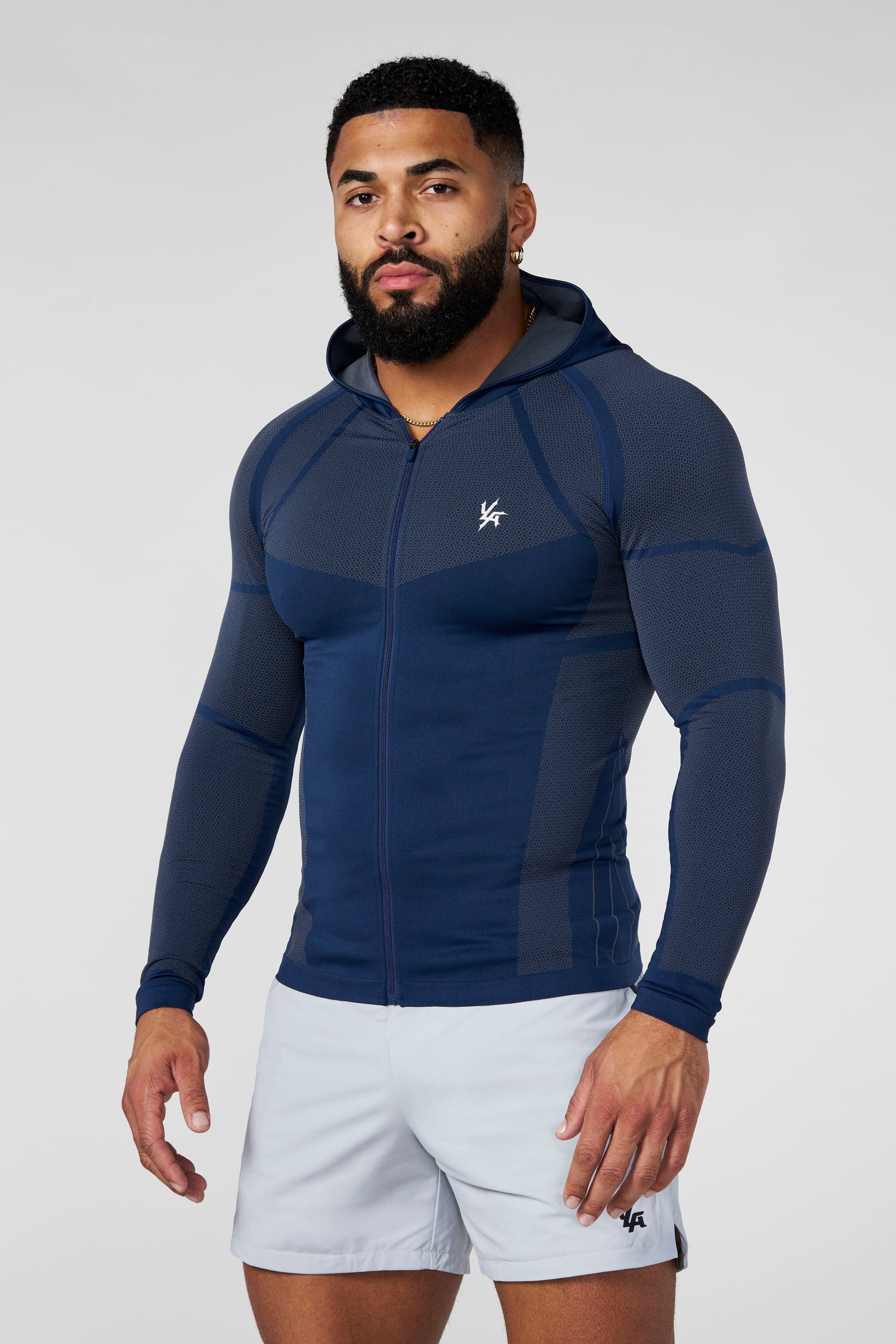 color:Navy