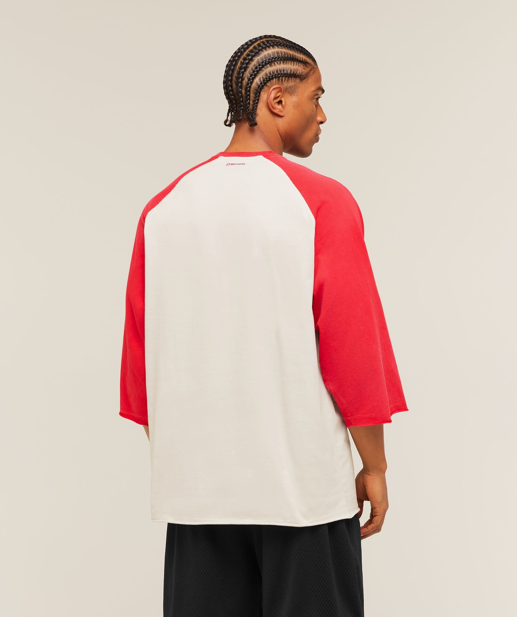 color:Tinted White / Athletic Red