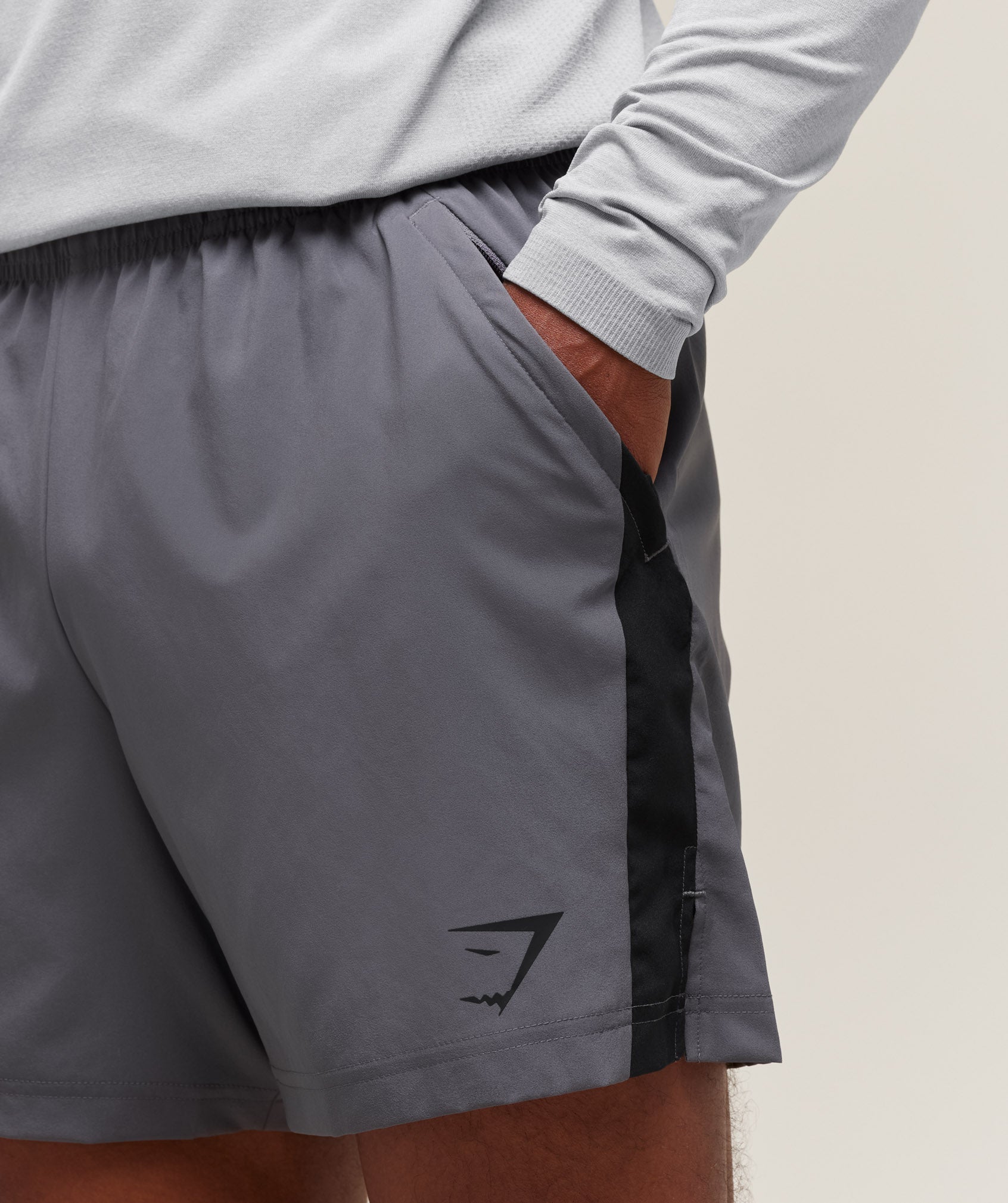 Dark Grey/Black