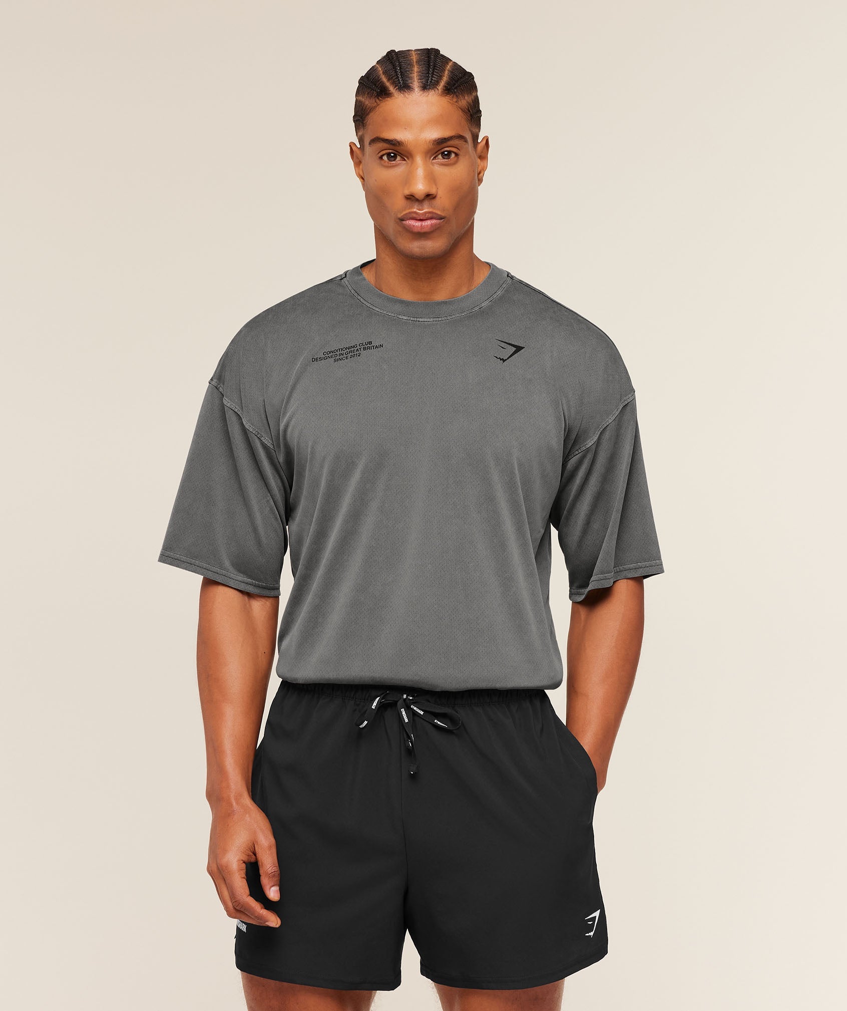color:Black/Wash