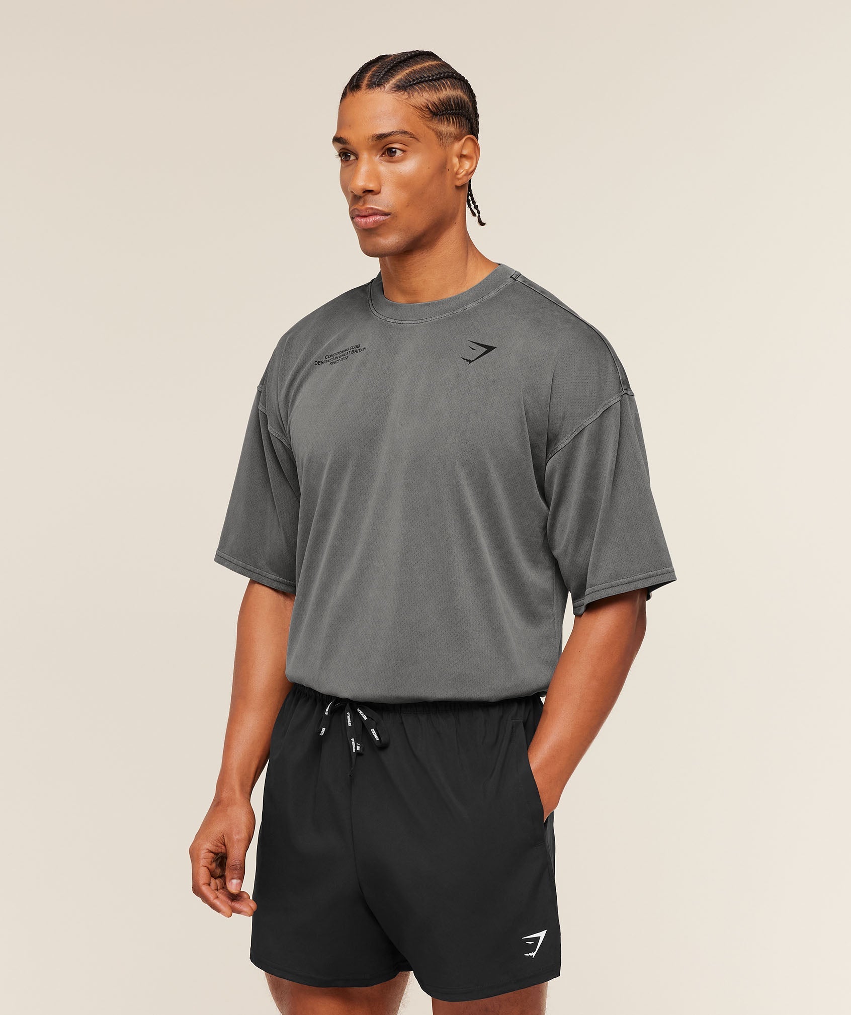 color:Black/Wash