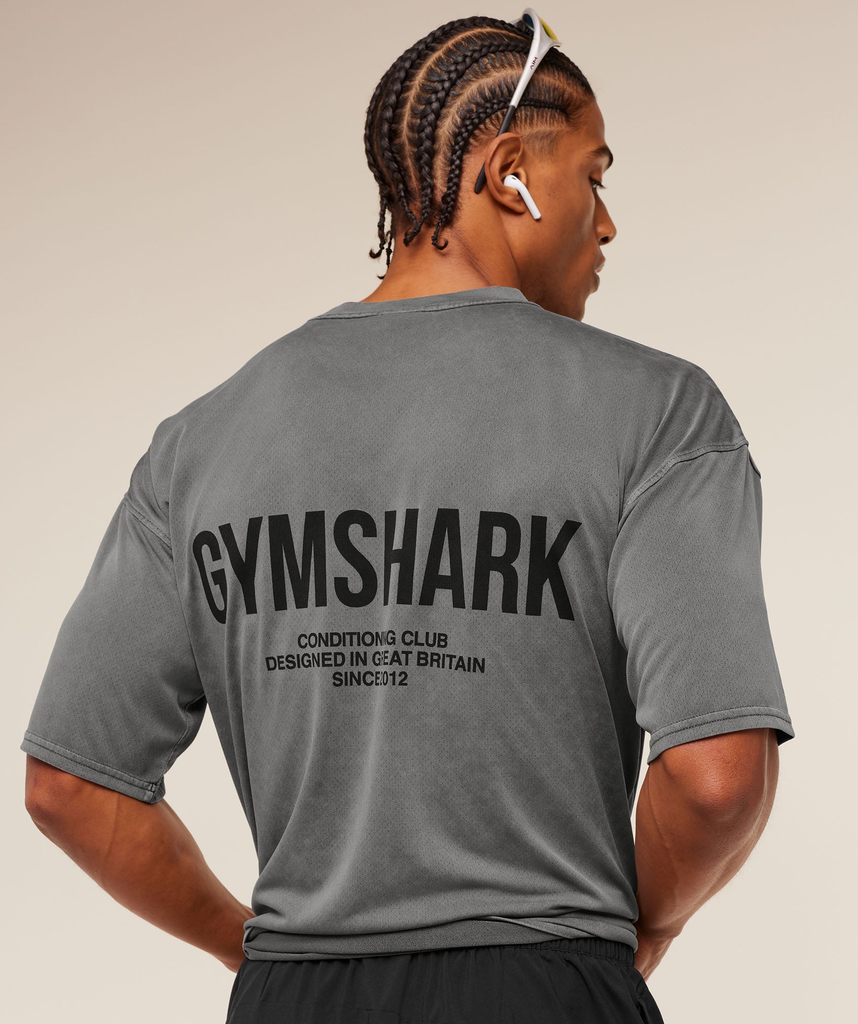 color:Black/Wash