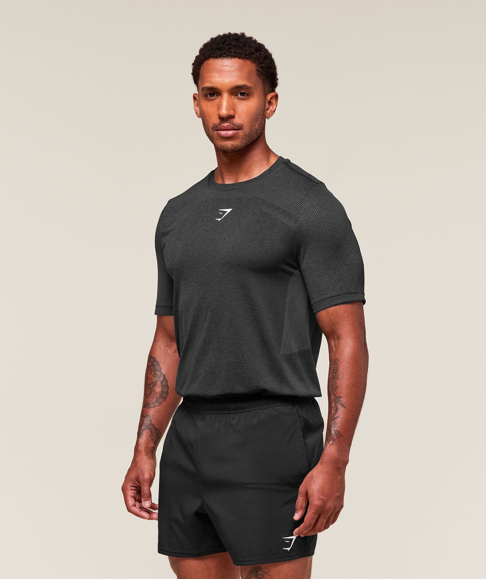 Black/Silhouette Grey