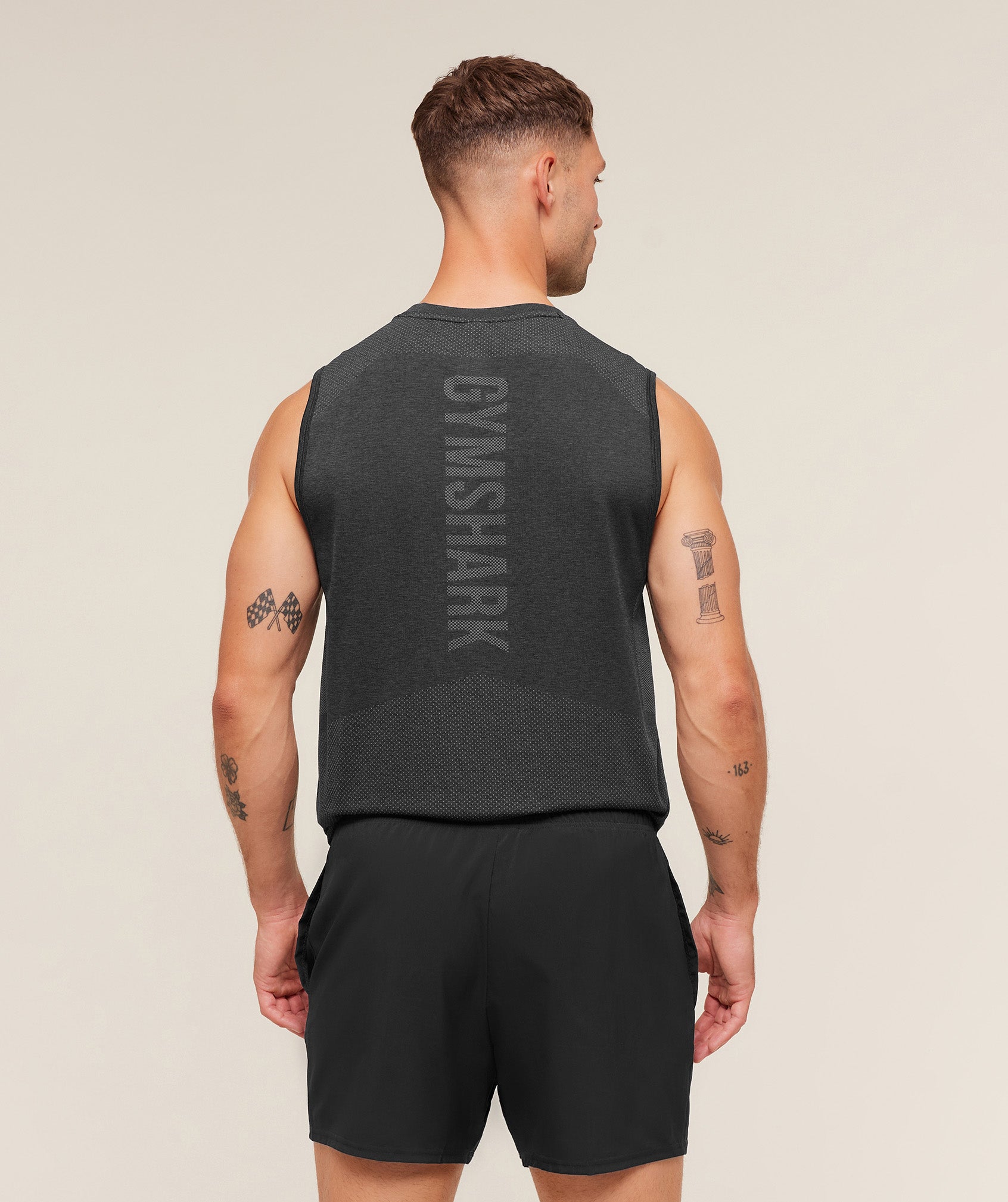 Black/Silhouette Grey